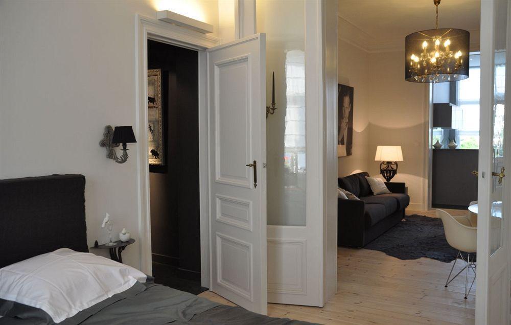 B&B Un Jardin En Ville Saint-Gilles Eksteriør billede