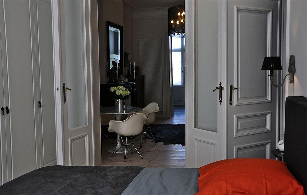 B&B Un Jardin En Ville Saint-Gilles Eksteriør billede