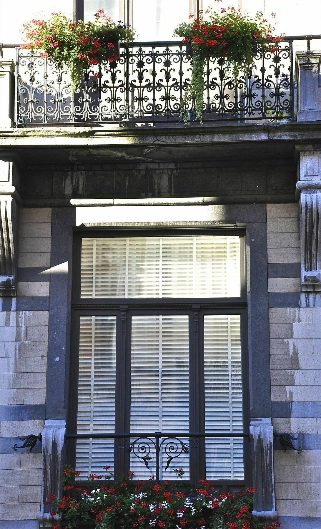 B&B Un Jardin En Ville Saint-Gilles Eksteriør billede